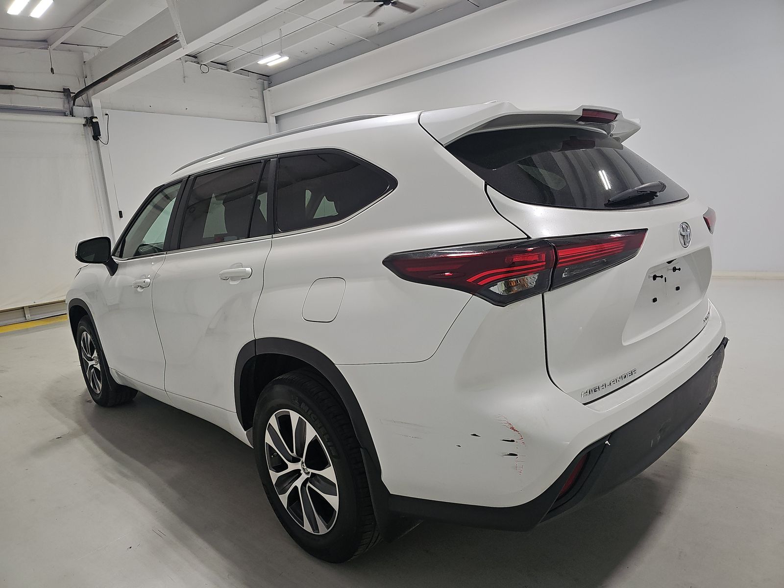 2024 Toyota Highlander XLE AWD