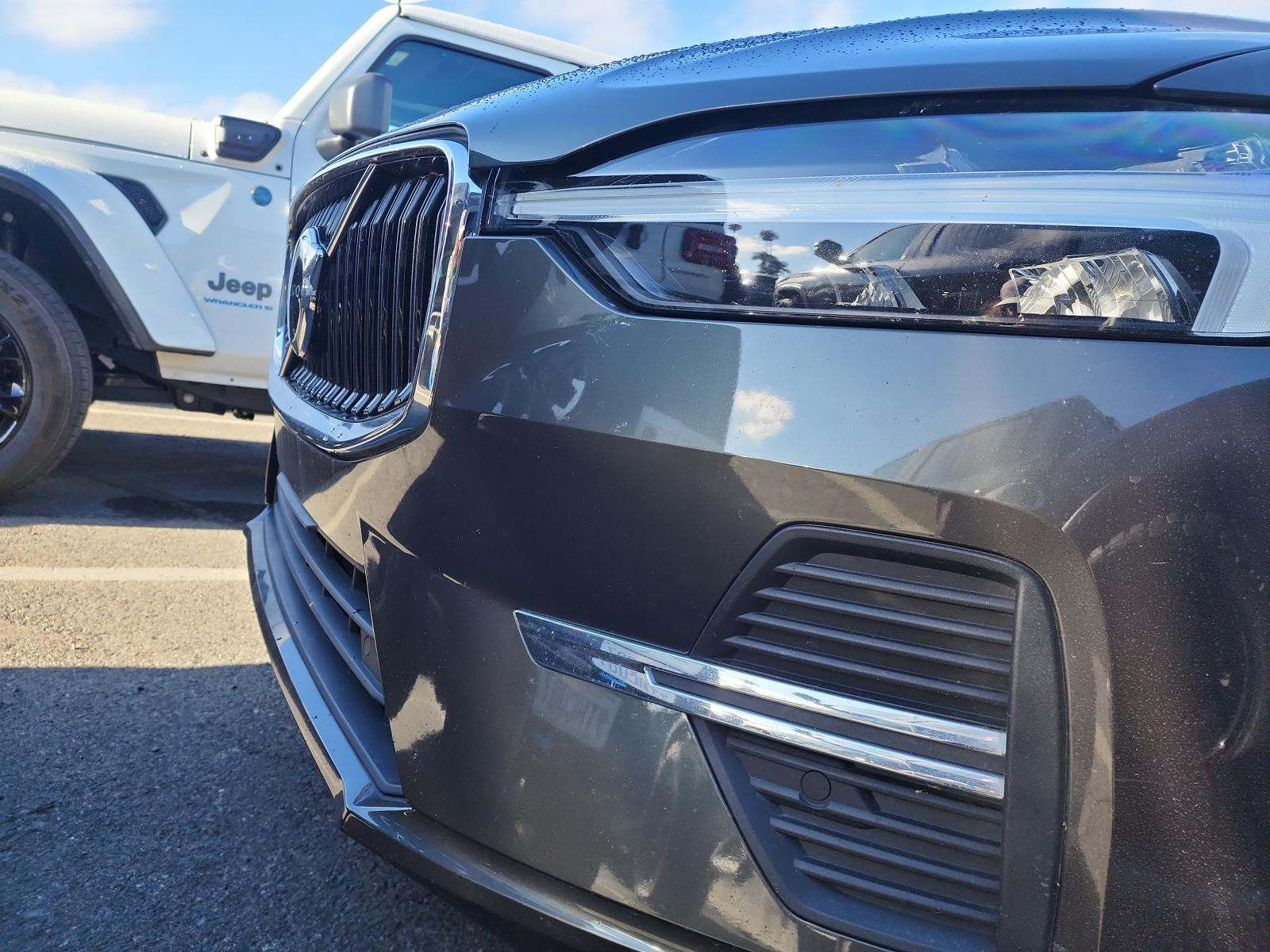 2022 Volvo XC60 B5 Momentum AWD