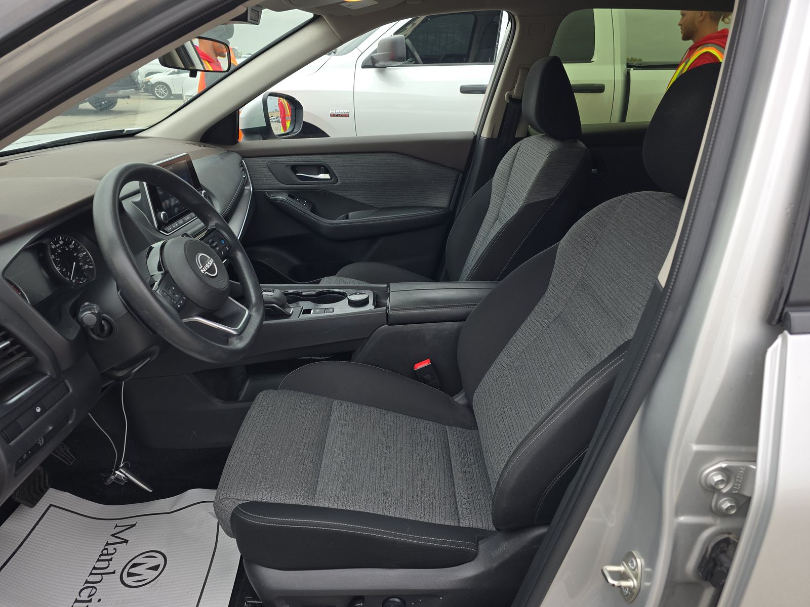 2023 Nissan Rogue SV AWD