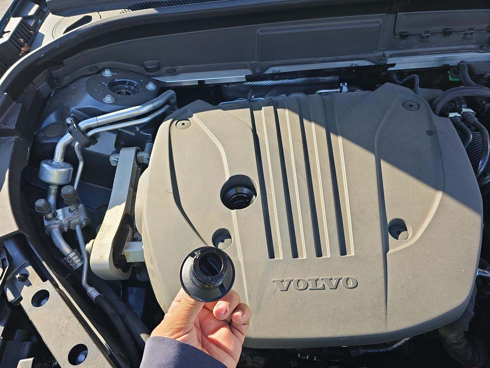 2024 Volvo XC60 B5 Plus AWD