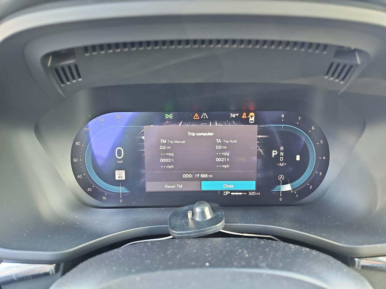 2024 Volvo XC60 B5 Plus AWD