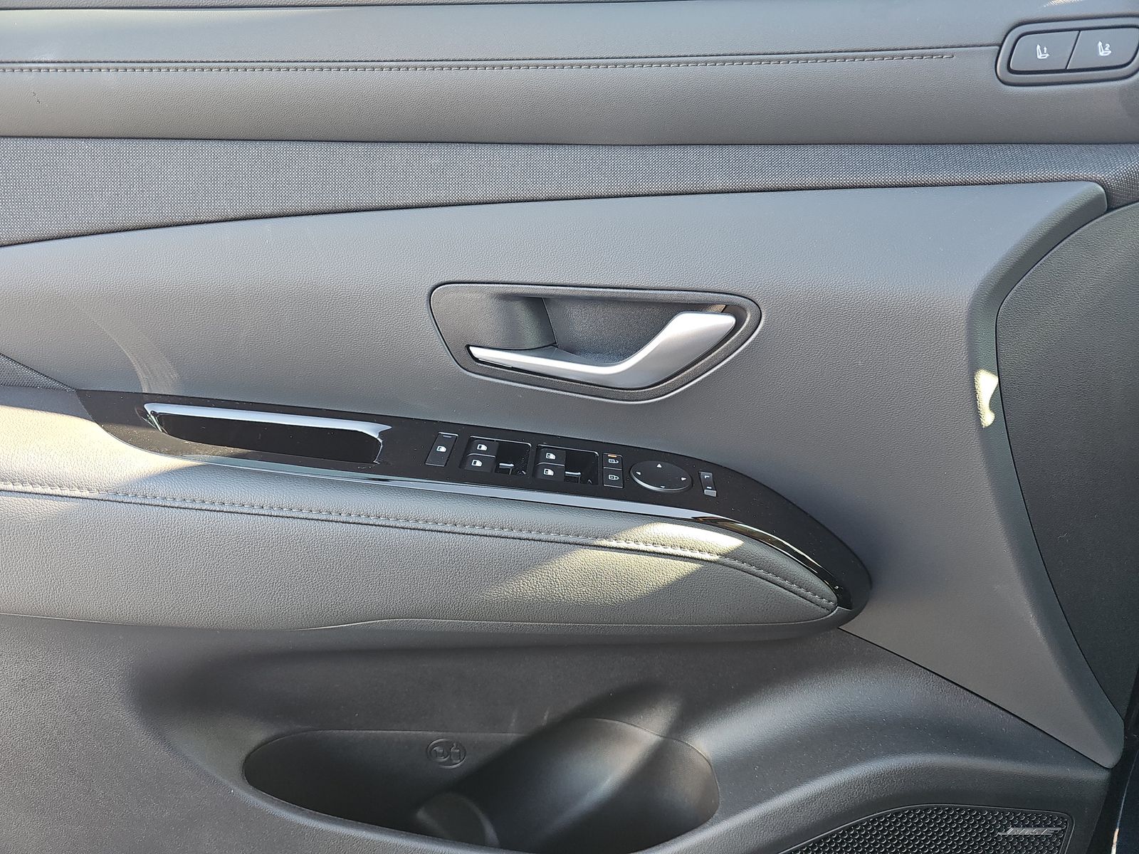 2025 Hyundai Tucson Hybrid Limited AWD