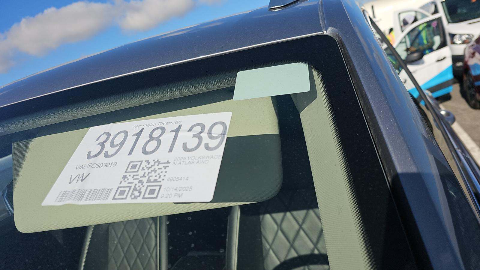 2025 Volkswagen Atlas 2.0T SEL Premium R-Line AWD