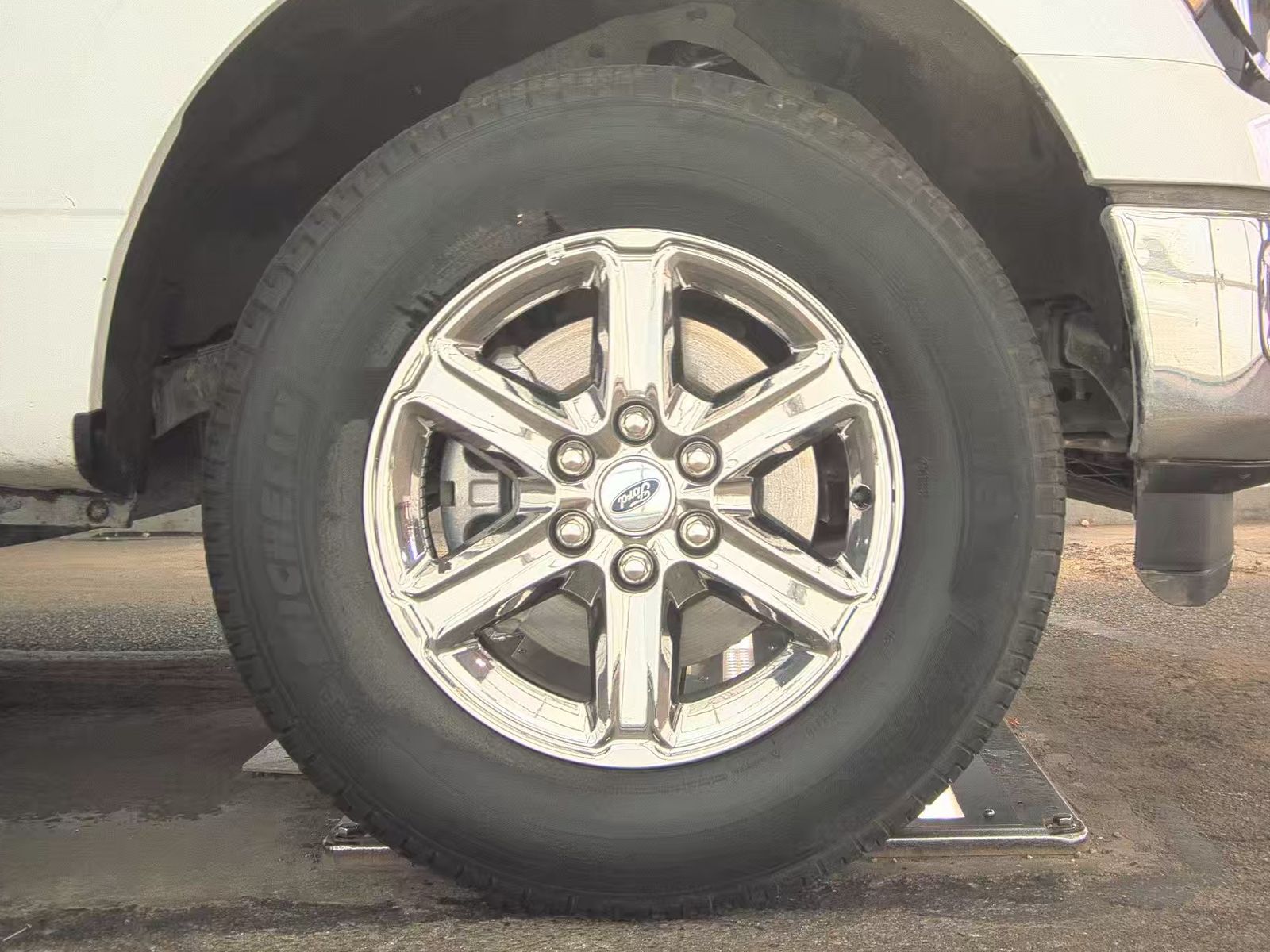 2024 Ford F-150 XLT AWD