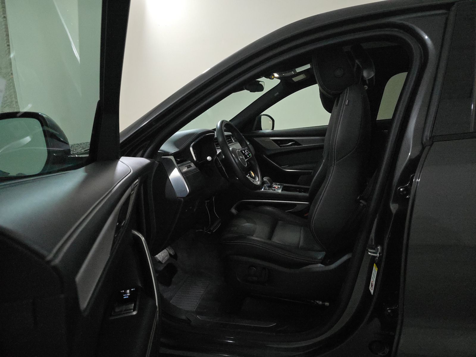 2024 Jaguar F-PACE P250 R-Dynamic S AWD