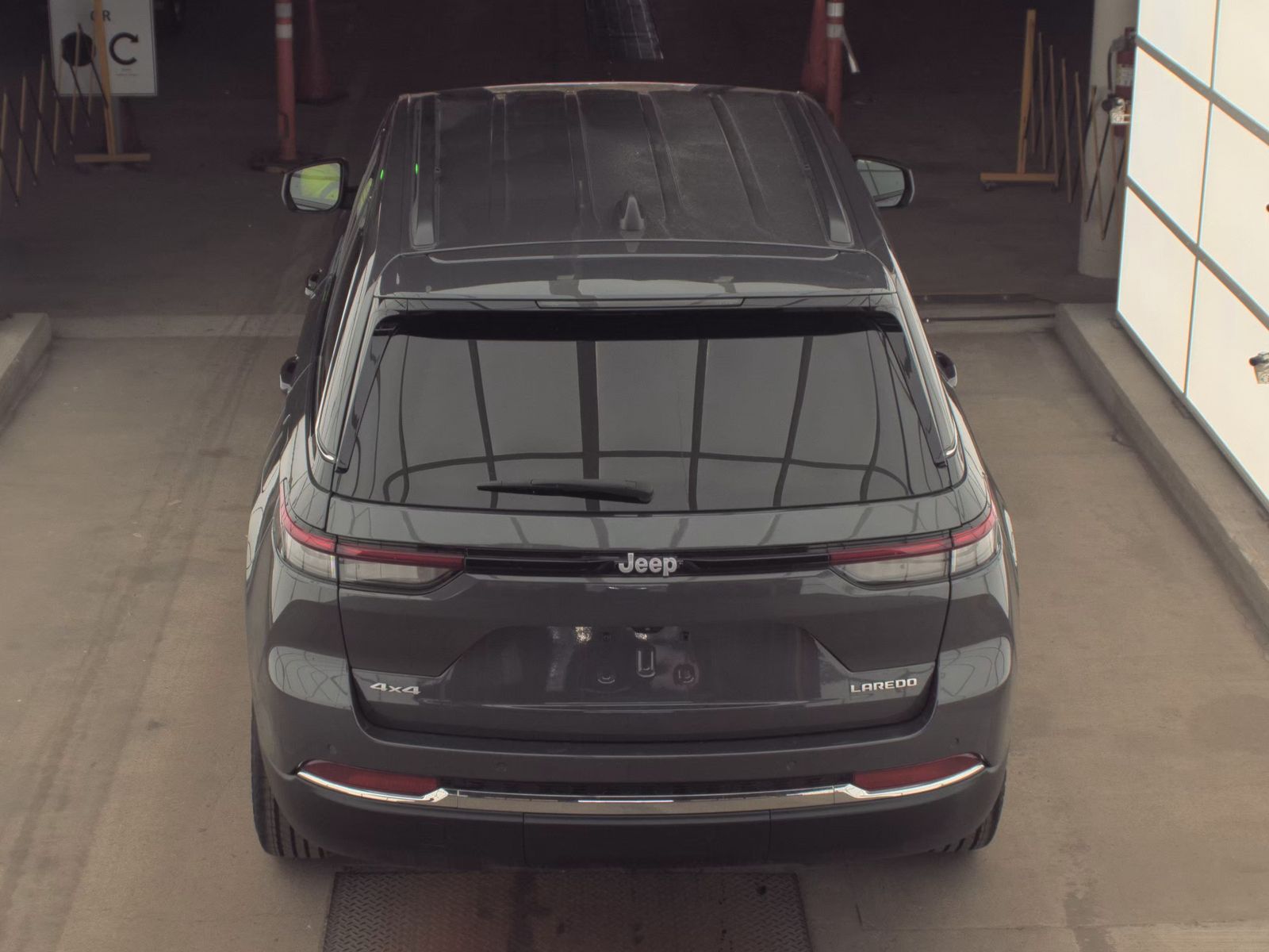 JEEP LAREDO - 7