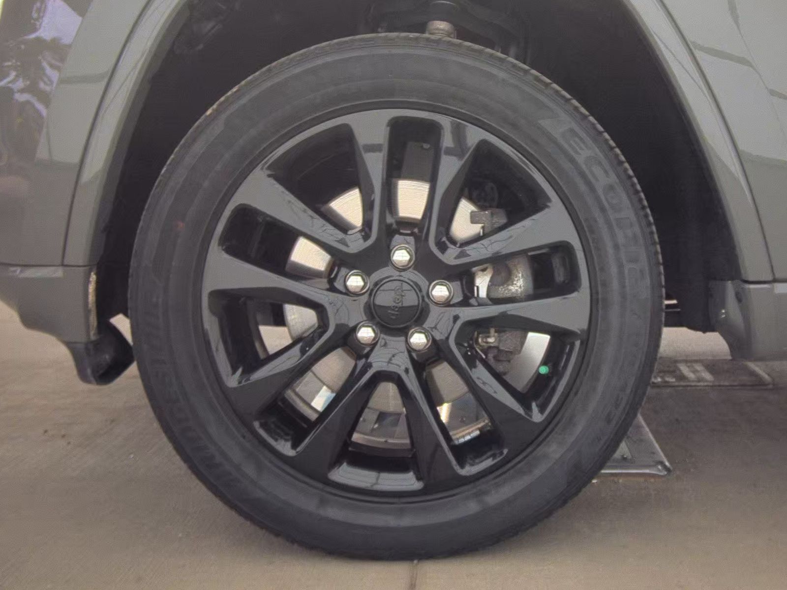 2022 Jeep Grand Cherokee Laredo X AWD