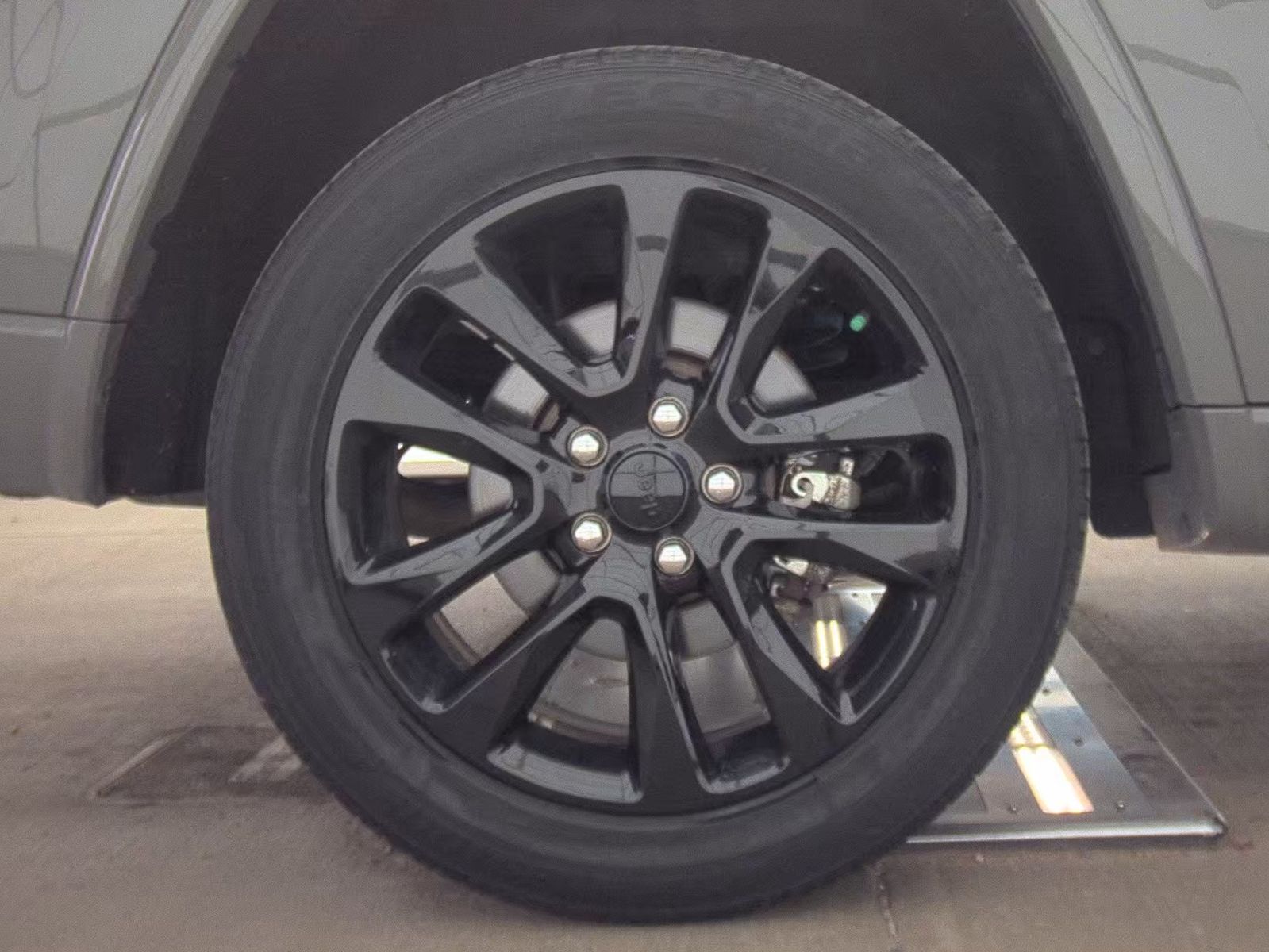 2022 Jeep Grand Cherokee Laredo X AWD