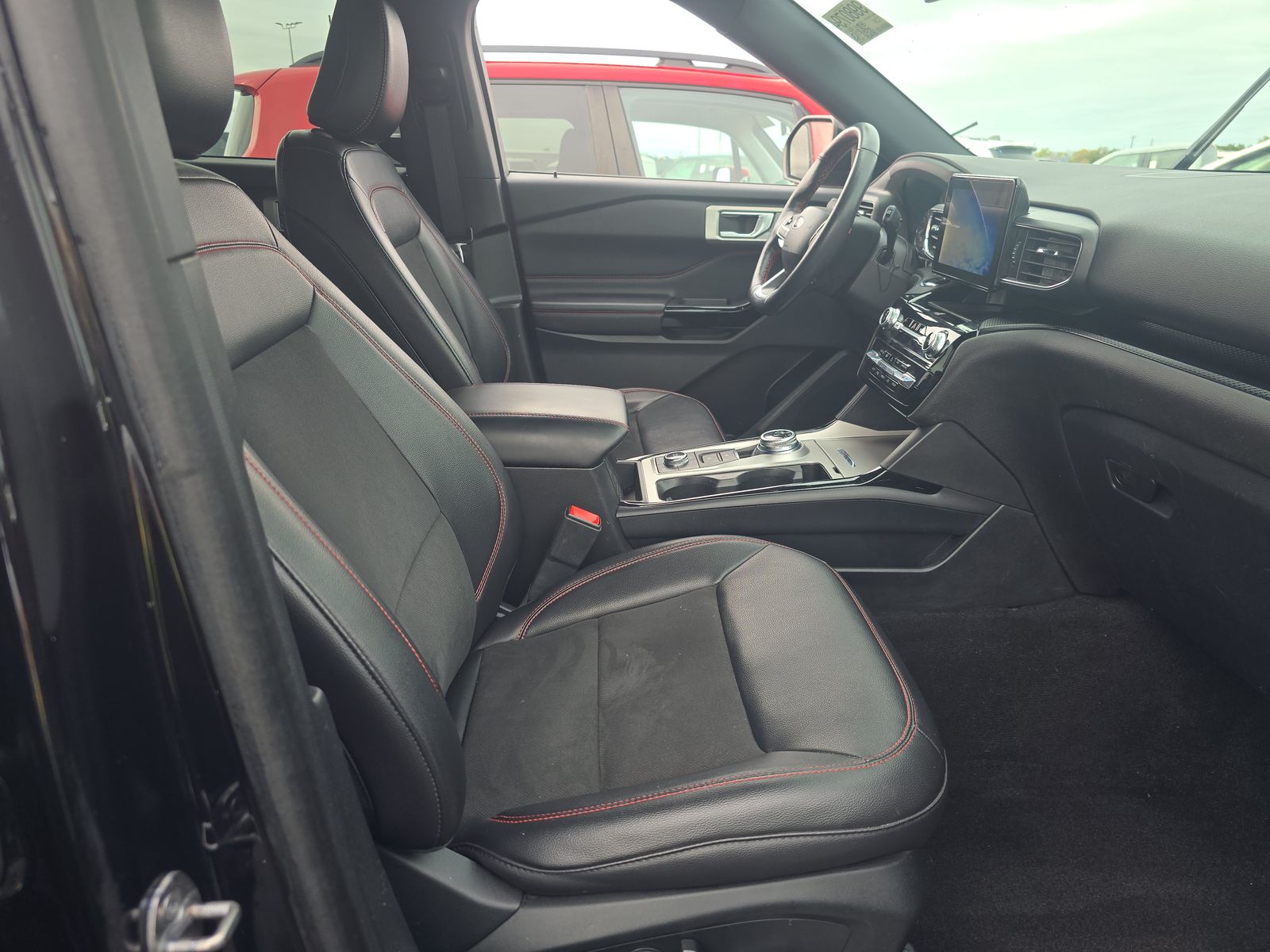 2023 Ford Explorer ST-Line AWD