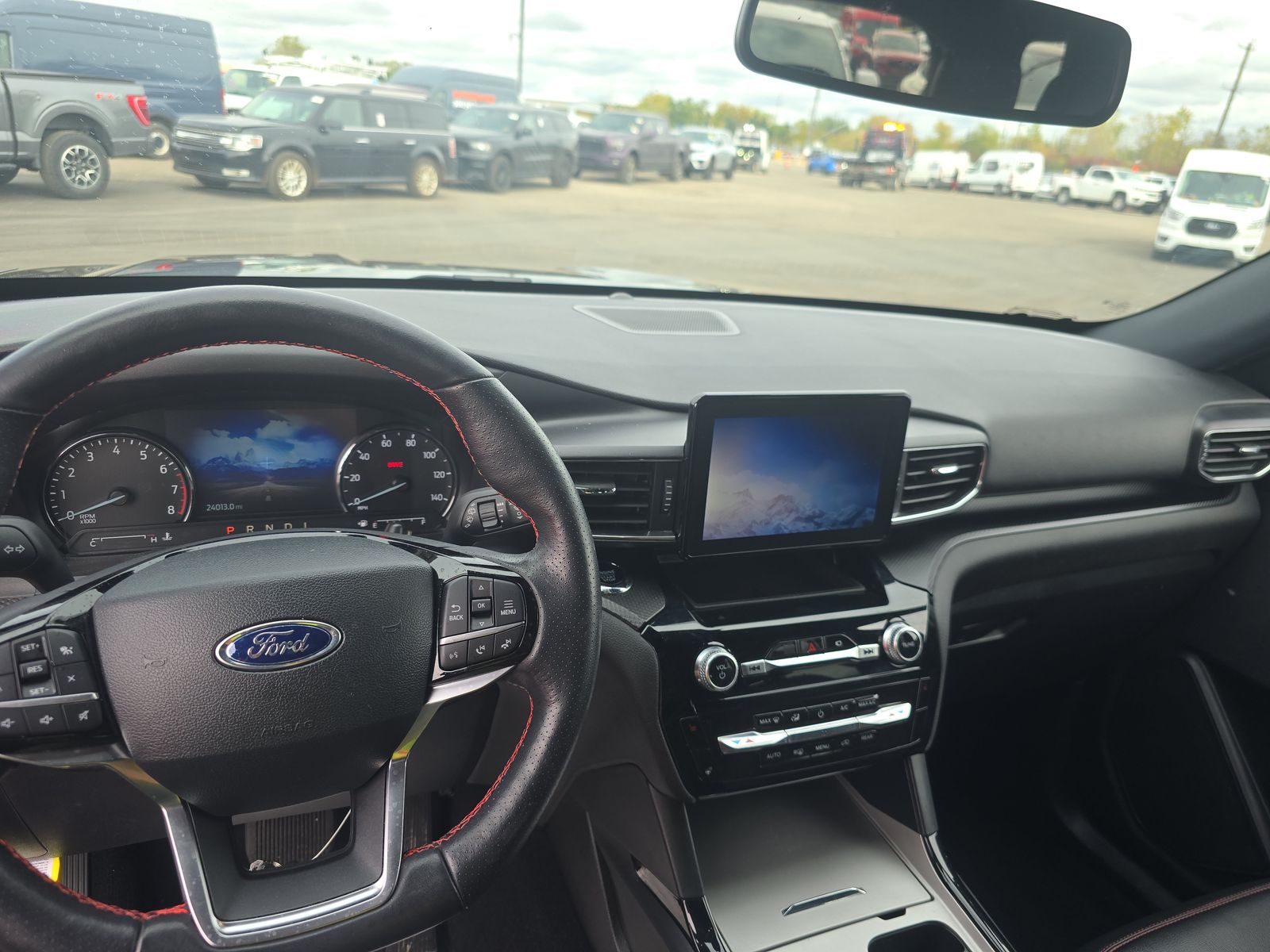 2023 Ford Explorer ST-Line AWD