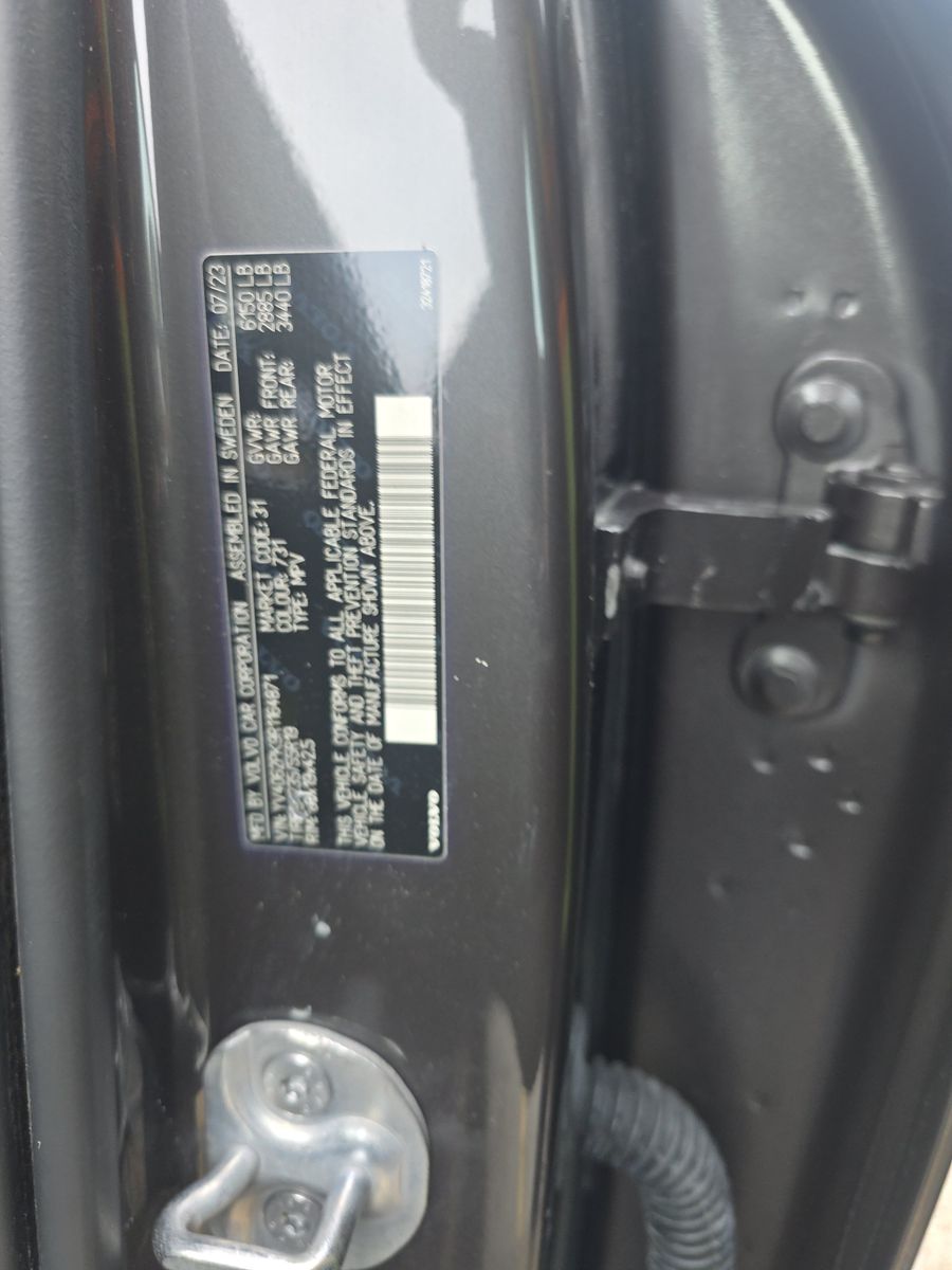 2024 Volvo XC90 B6 Core AWD