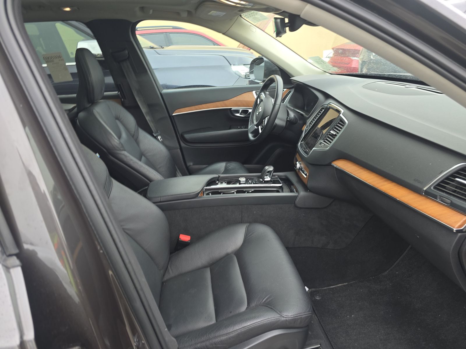 2024 Volvo XC90 B6 Core AWD