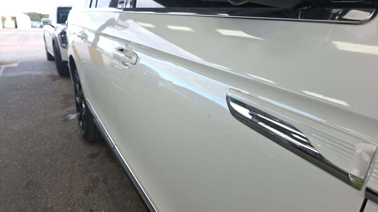 2022 Lincoln Navigator L Reserve FWD