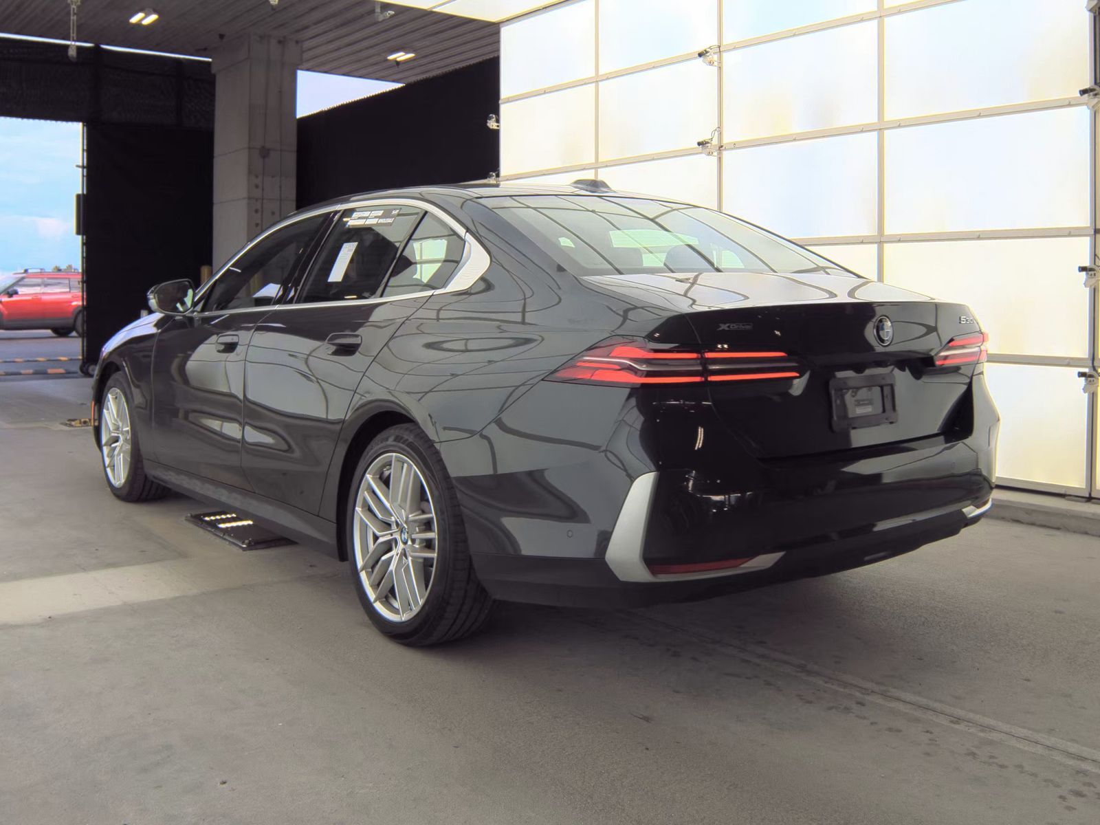 2025 BMW 5 Series 530i xDrive AWD