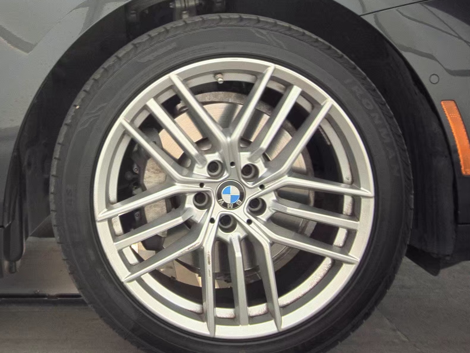 2025 BMW 5 Series 530i xDrive AWD