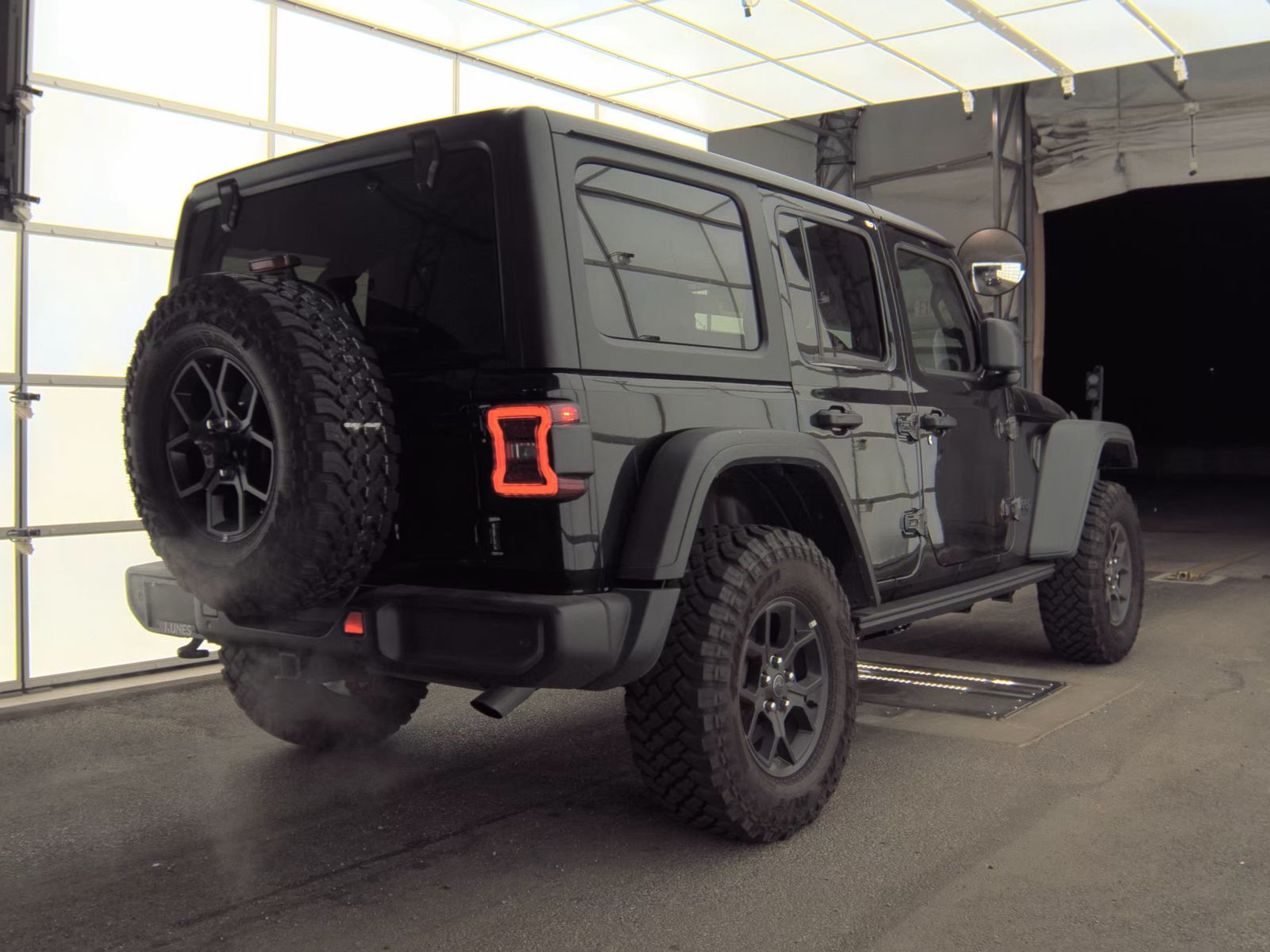 2025 Jeep Wrangler Willys AWD