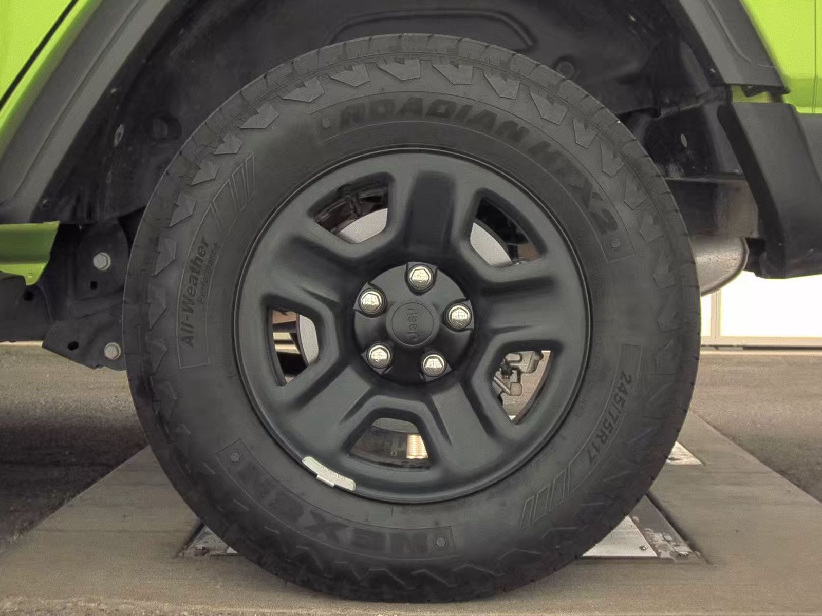 2025 Jeep Wrangler Sport AWD