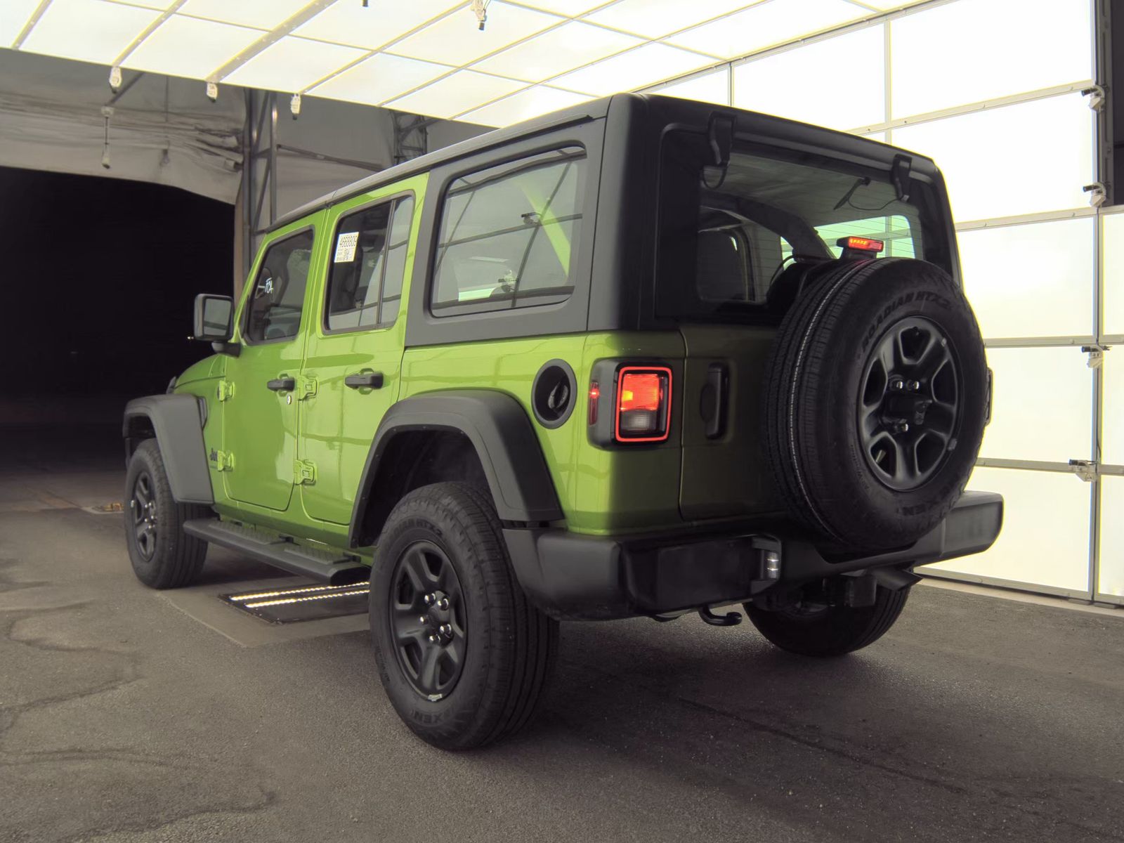 2025 Jeep Wrangler Sport AWD
