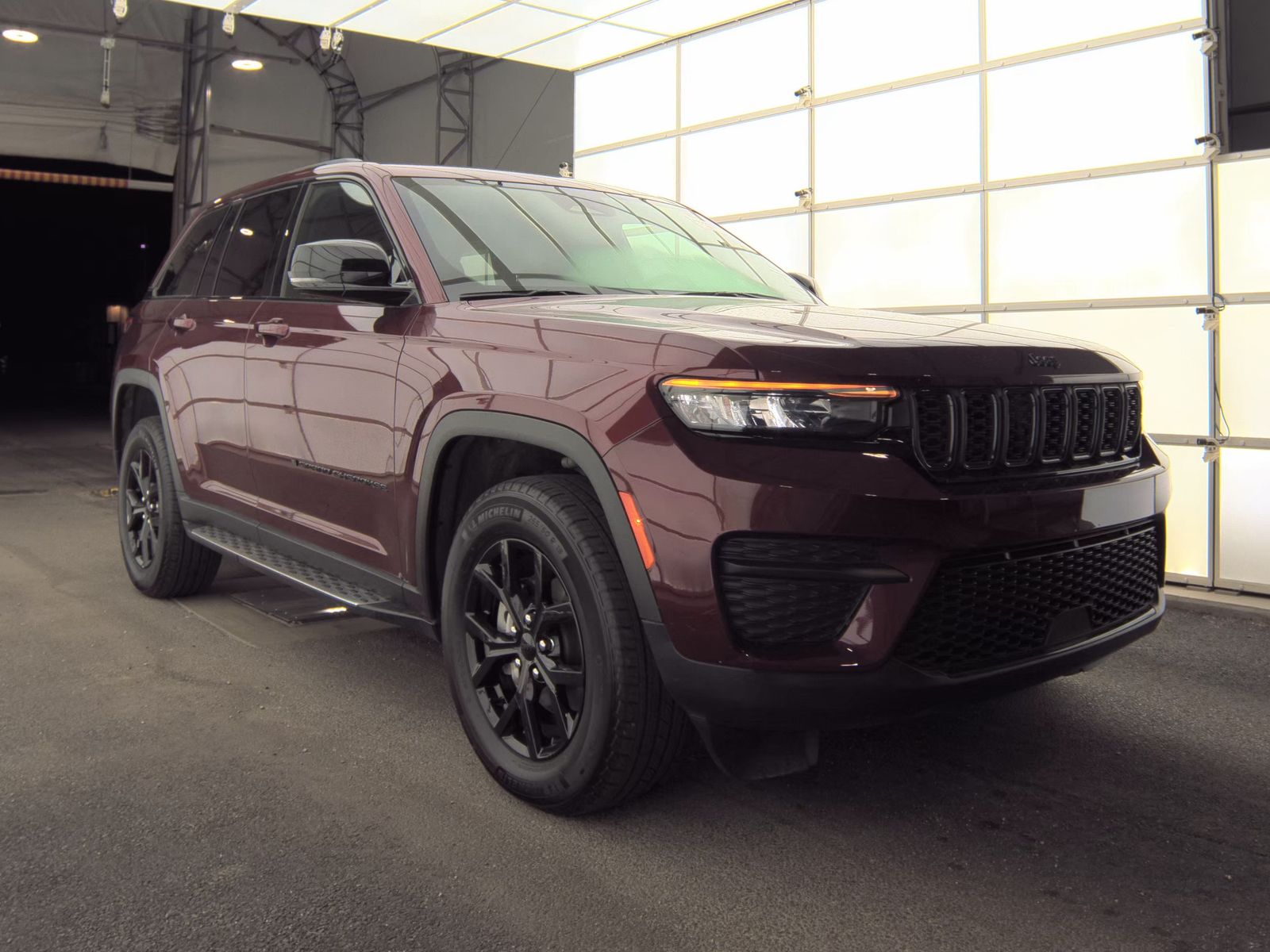 2024 Jeep Grand Cherokee Altitude AWD