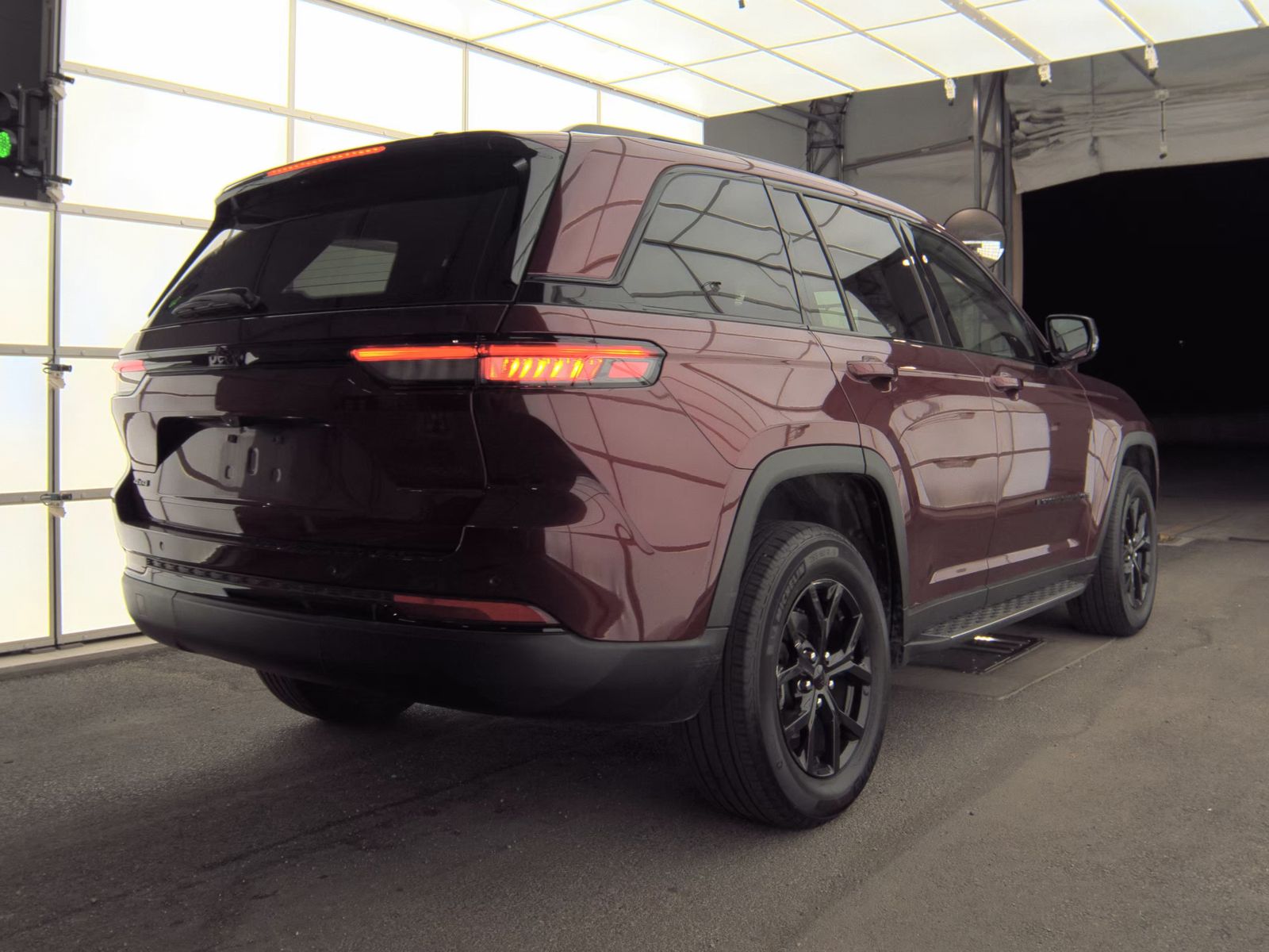 2024 Jeep Grand Cherokee Altitude AWD
