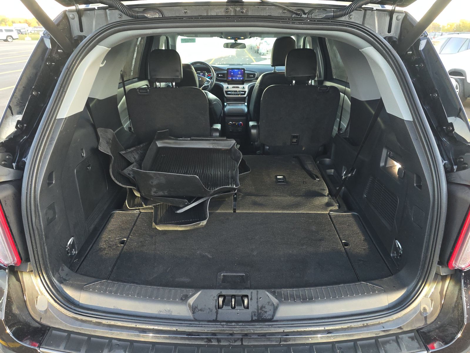 2023 Ford Explorer XLT AWD