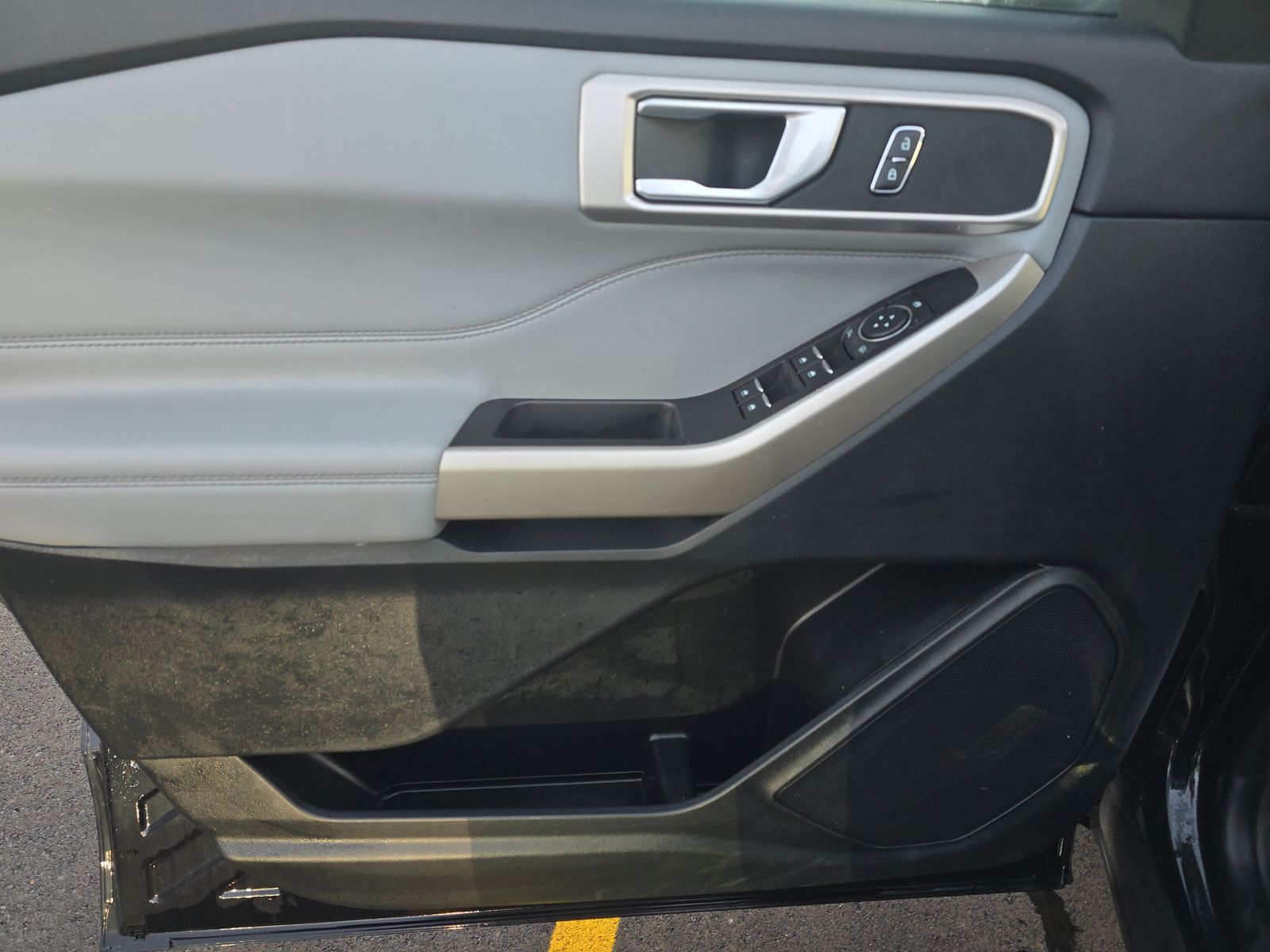 2023 Ford Explorer XLT AWD