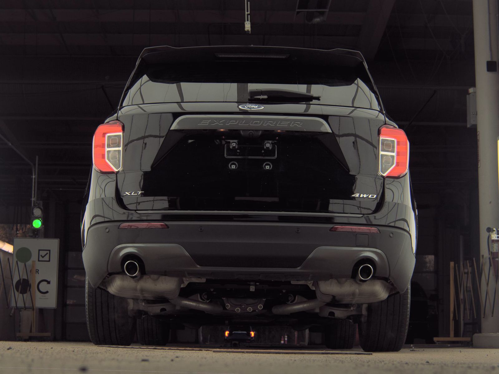 2023 Ford Explorer XLT AWD