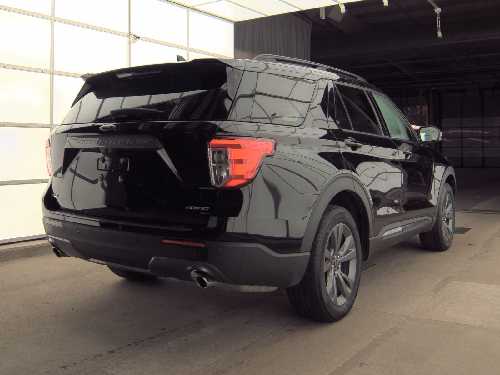 2023 Ford Explorer XLT AWD