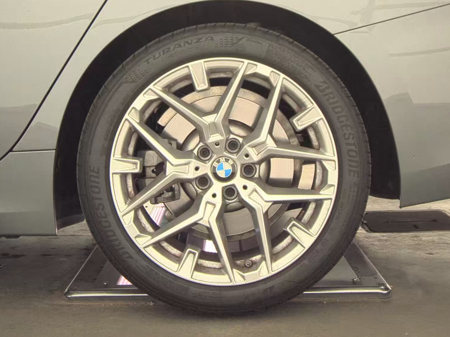 2025 BMW 3 Series 330i xDrive AWD