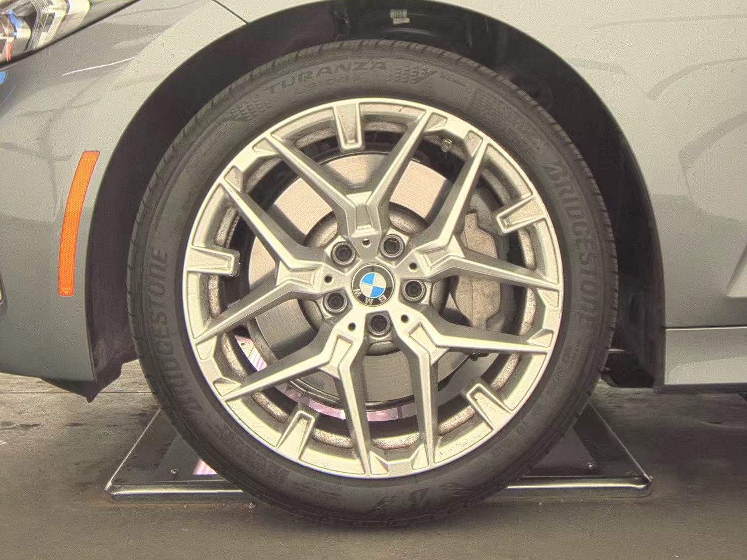 2025 BMW 3 Series 330i xDrive AWD