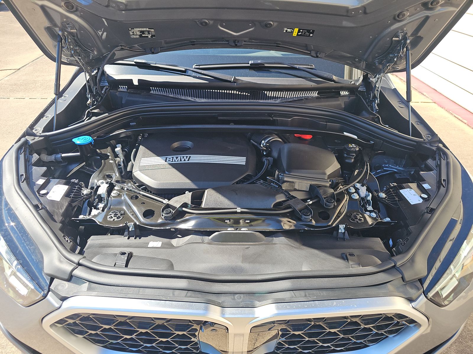 2025 BMW X2 xDrive28i AWD