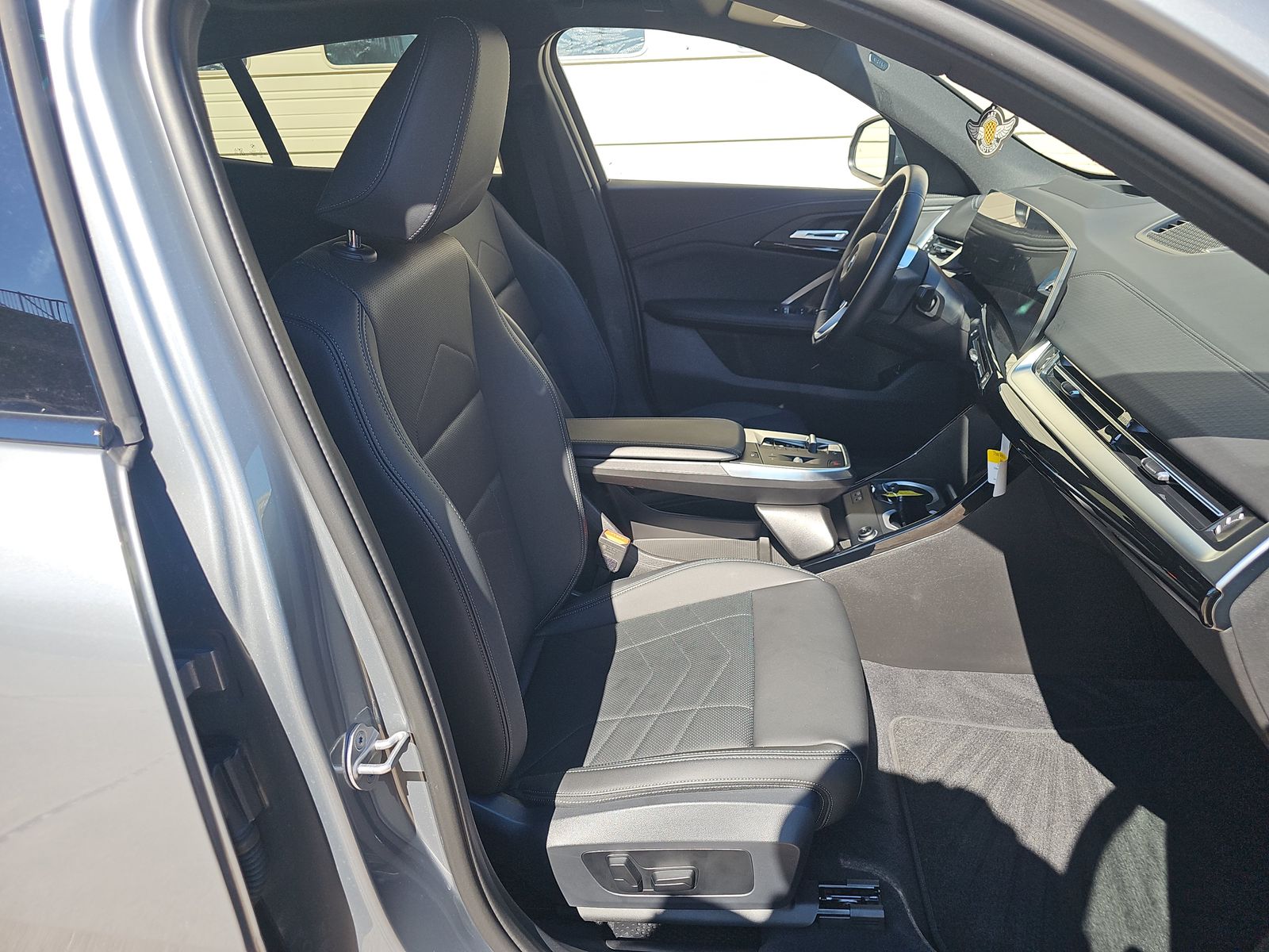 2025 BMW X2 xDrive28i AWD