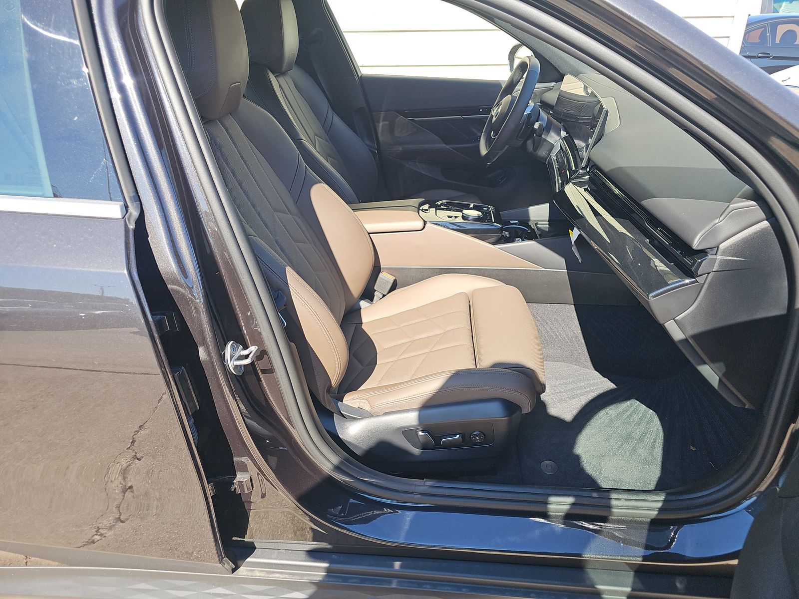 2024 BMW 5 Series 530i RWD