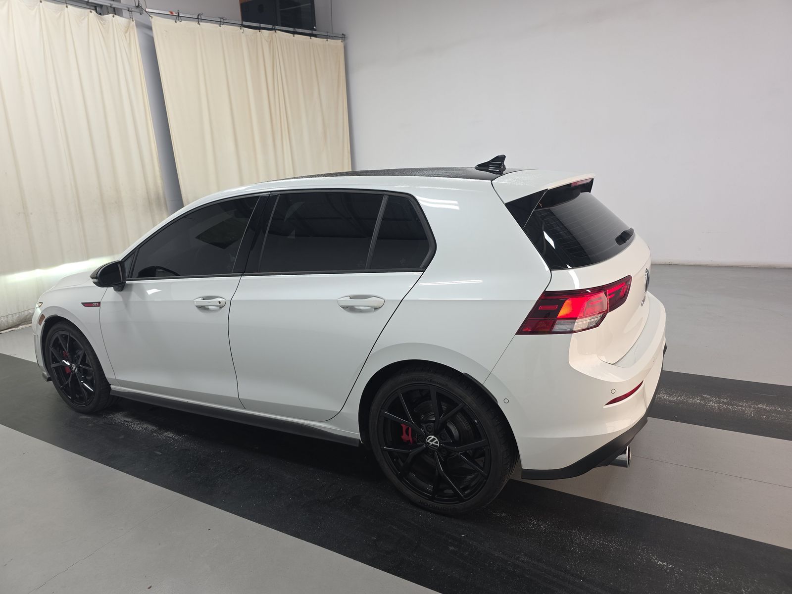 2024 Volkswagen Golf GTI 2.0T 380 Autobahn FWD