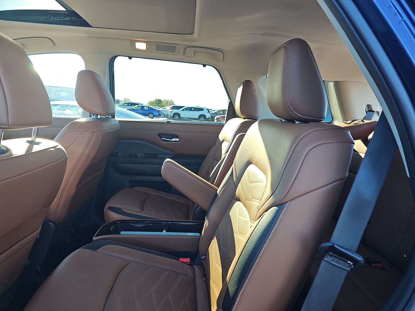 2023 Nissan Pathfinder Platinum AWD