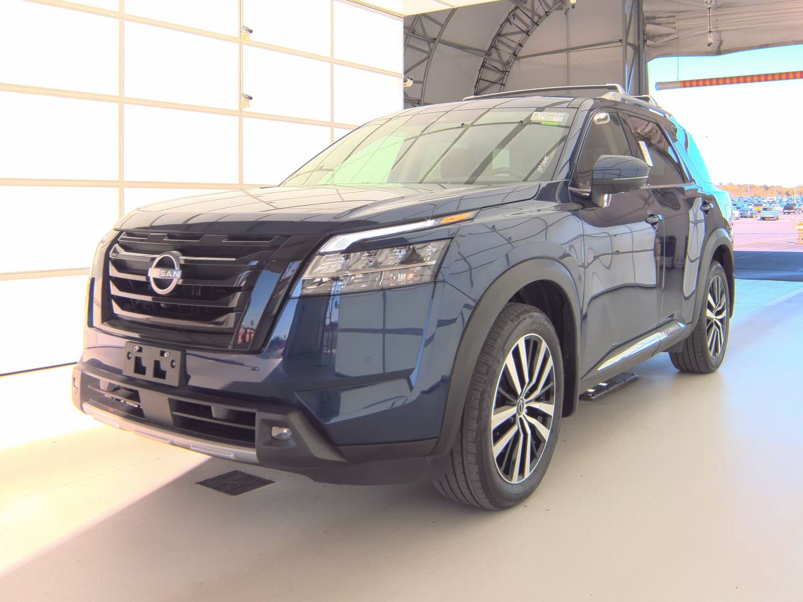 2023 Nissan Pathfinder Platinum AWD