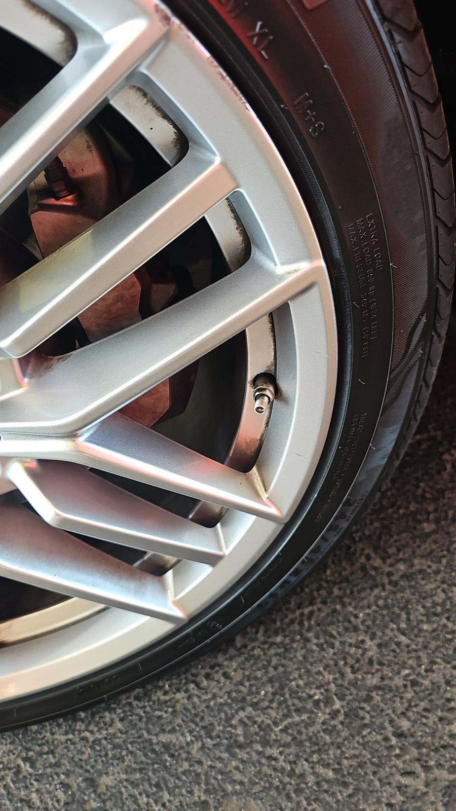 2025 BMW 5 Series 530i xDrive AWD