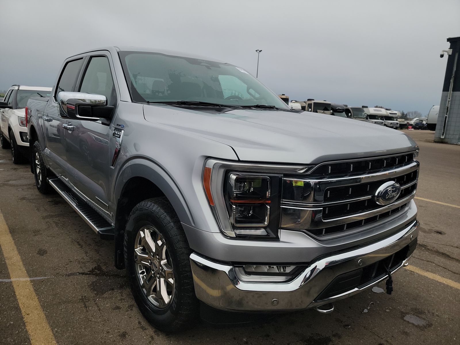 2022 Ford F-150 Hybrid Lariat AWD