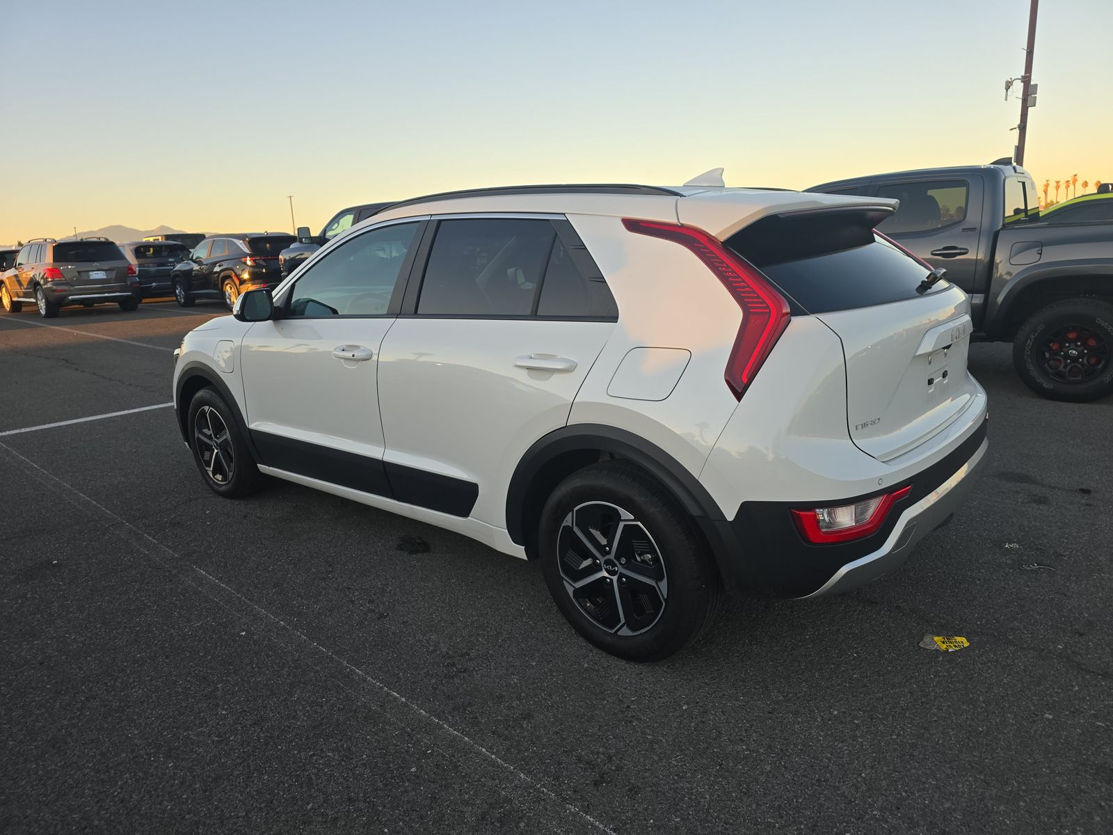 2025 Kia Niro PHEV EX FWD