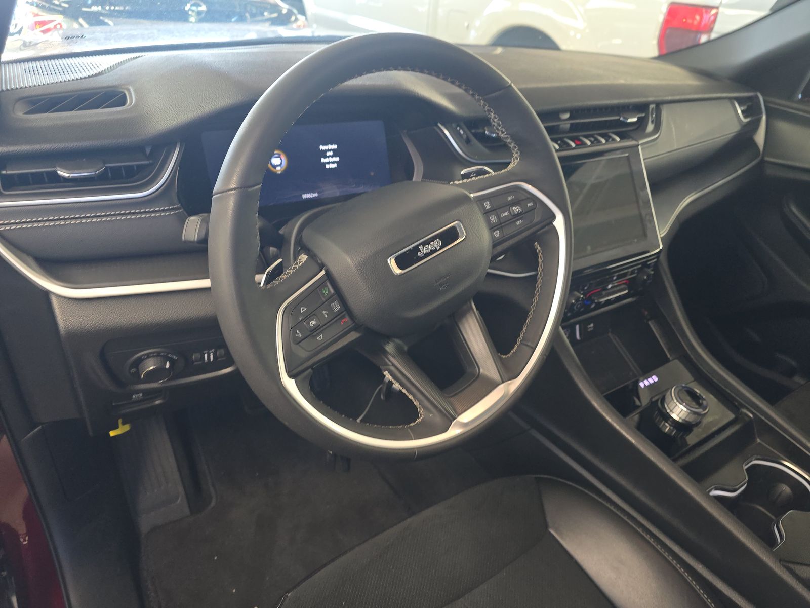 2024 Jeep Grand Cherokee Altitude AWD