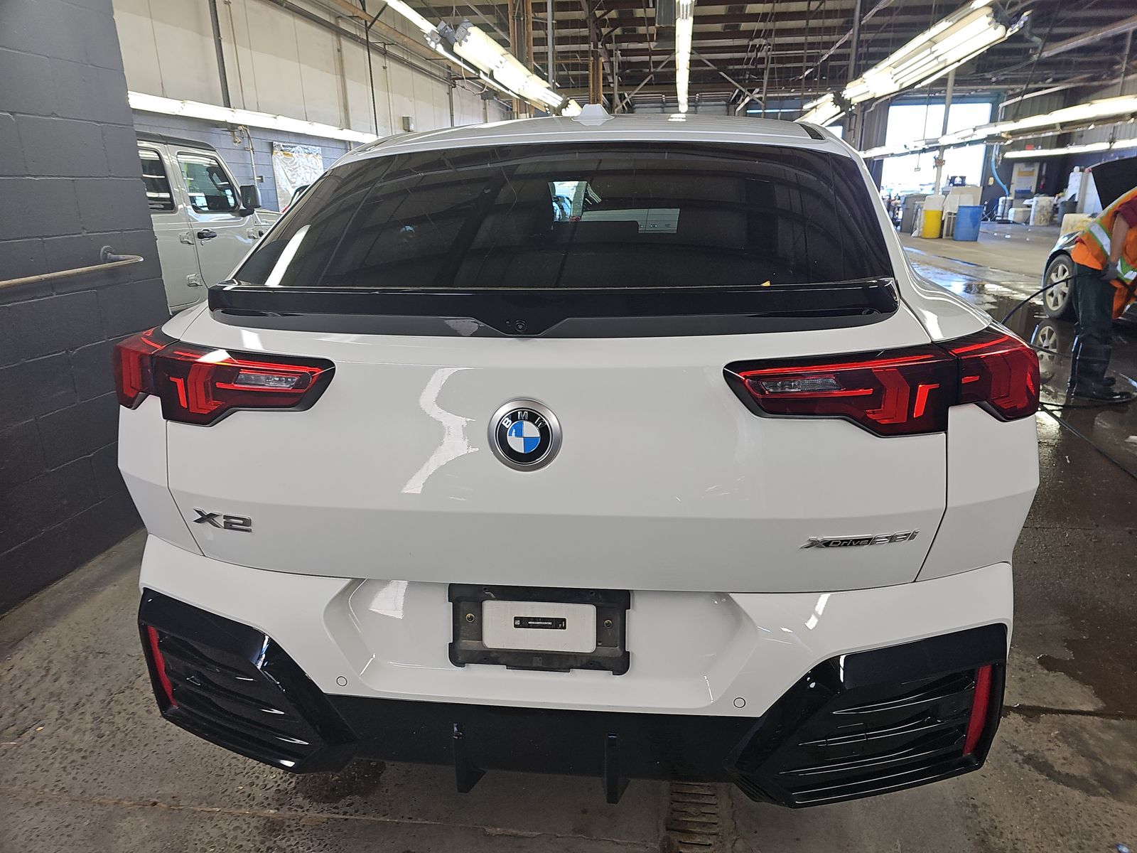 2025 BMW X2 xDrive28i AWD