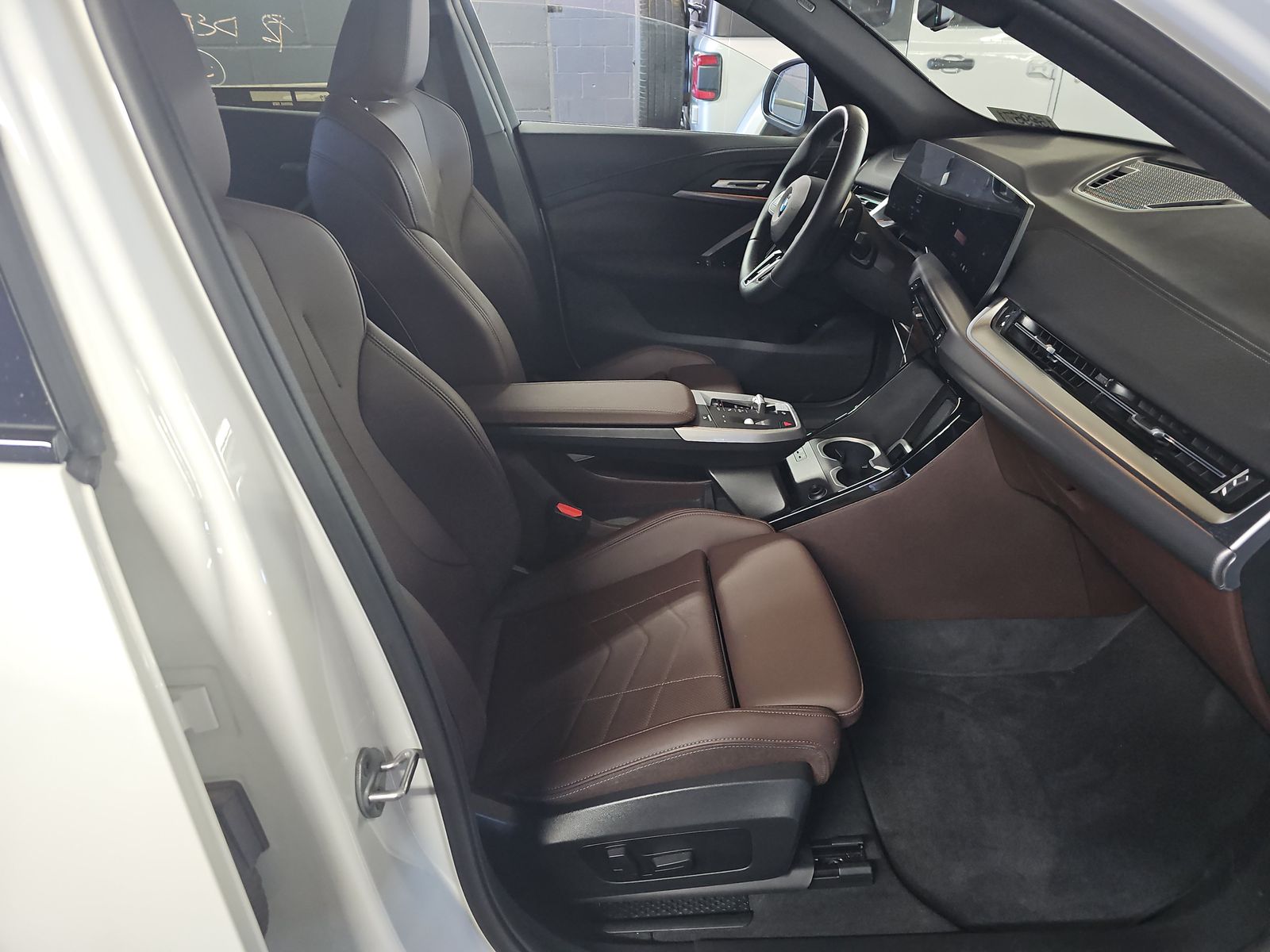 2025 BMW X2 xDrive28i AWD