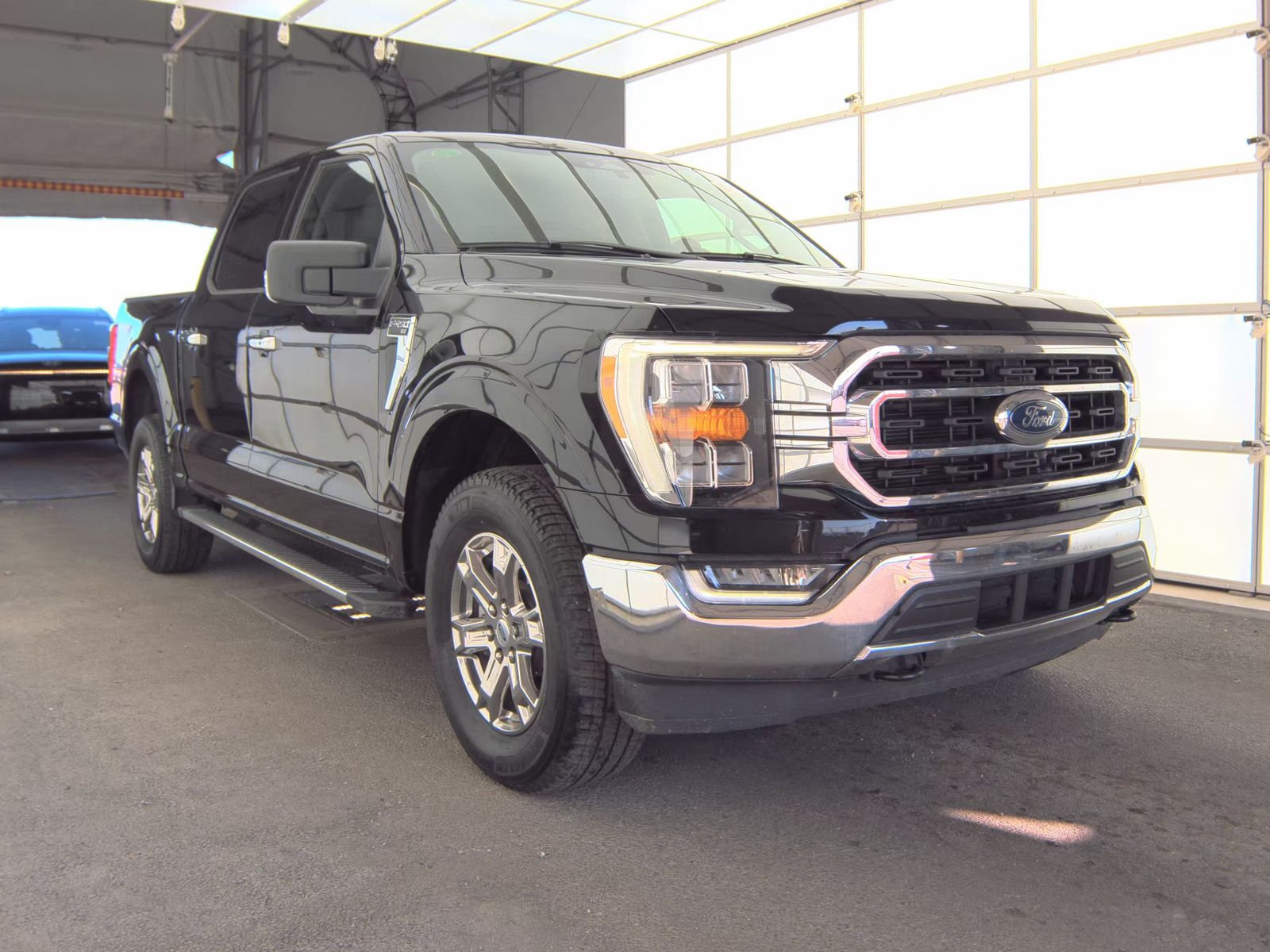 2023 Ford F-150 XLT AWD