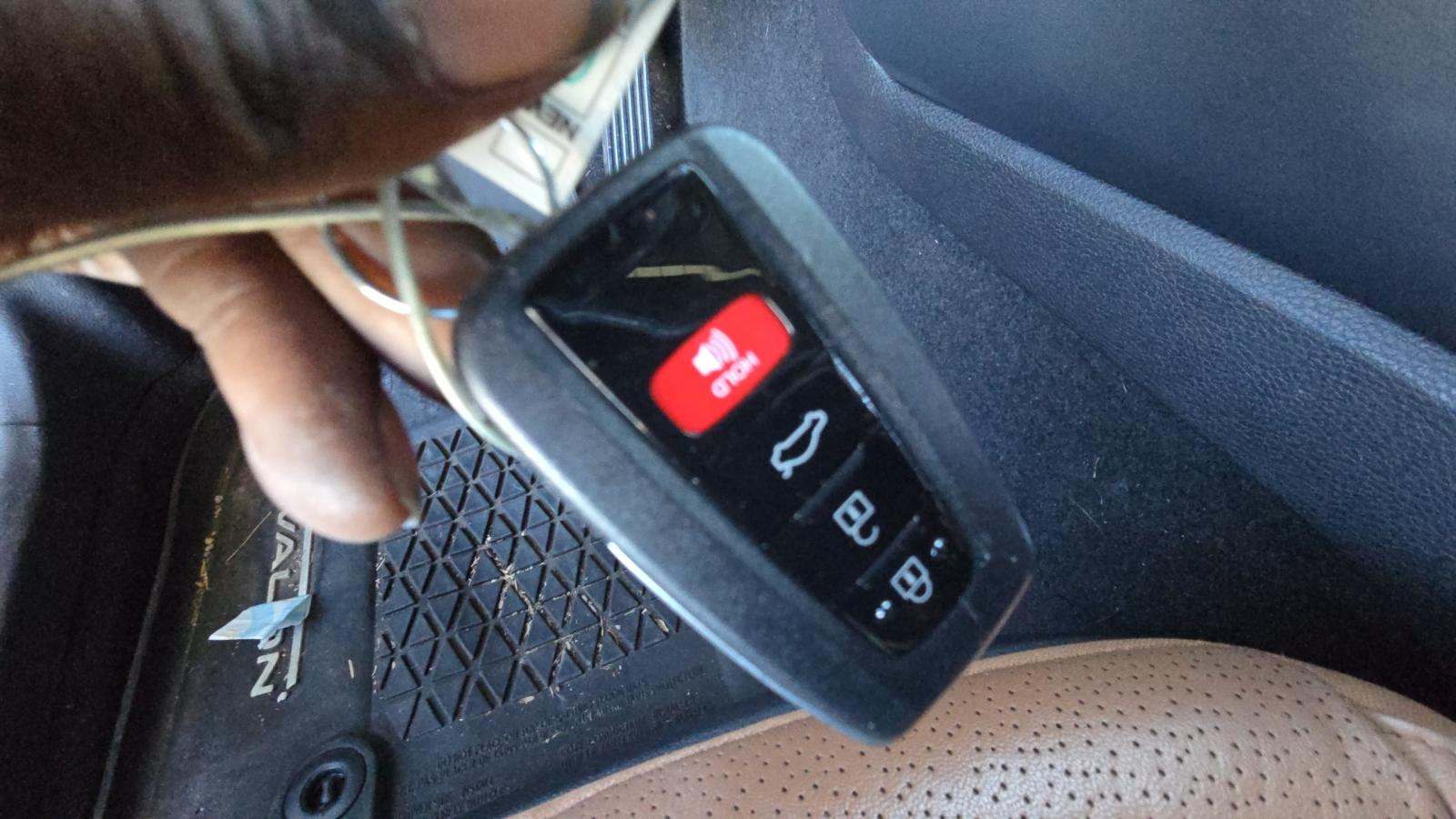 2020 Toyota Avalon Hybrid Limited FWD