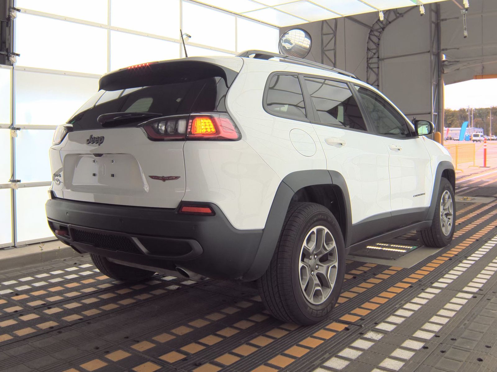 2022 Jeep Cherokee Trailhawk AWD
