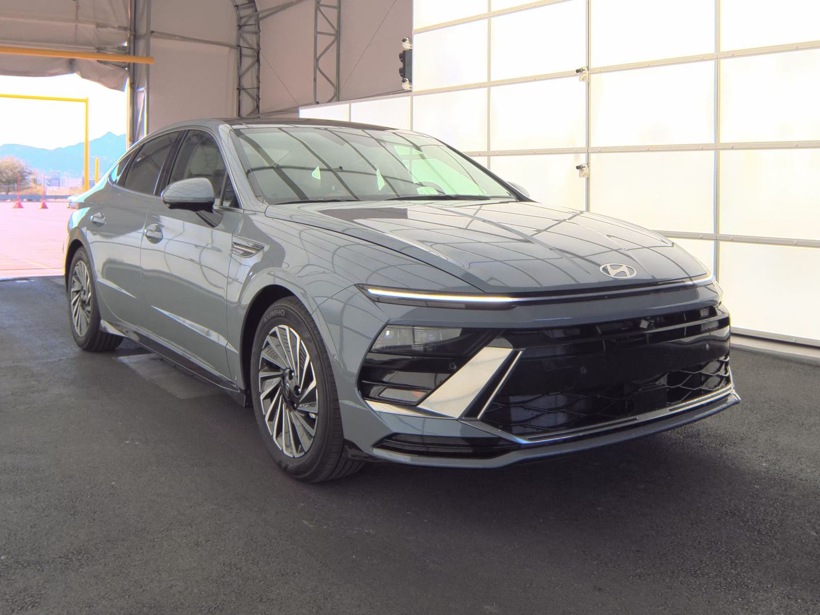 2025 Hyundai Sonata Hybrid Limited FWD