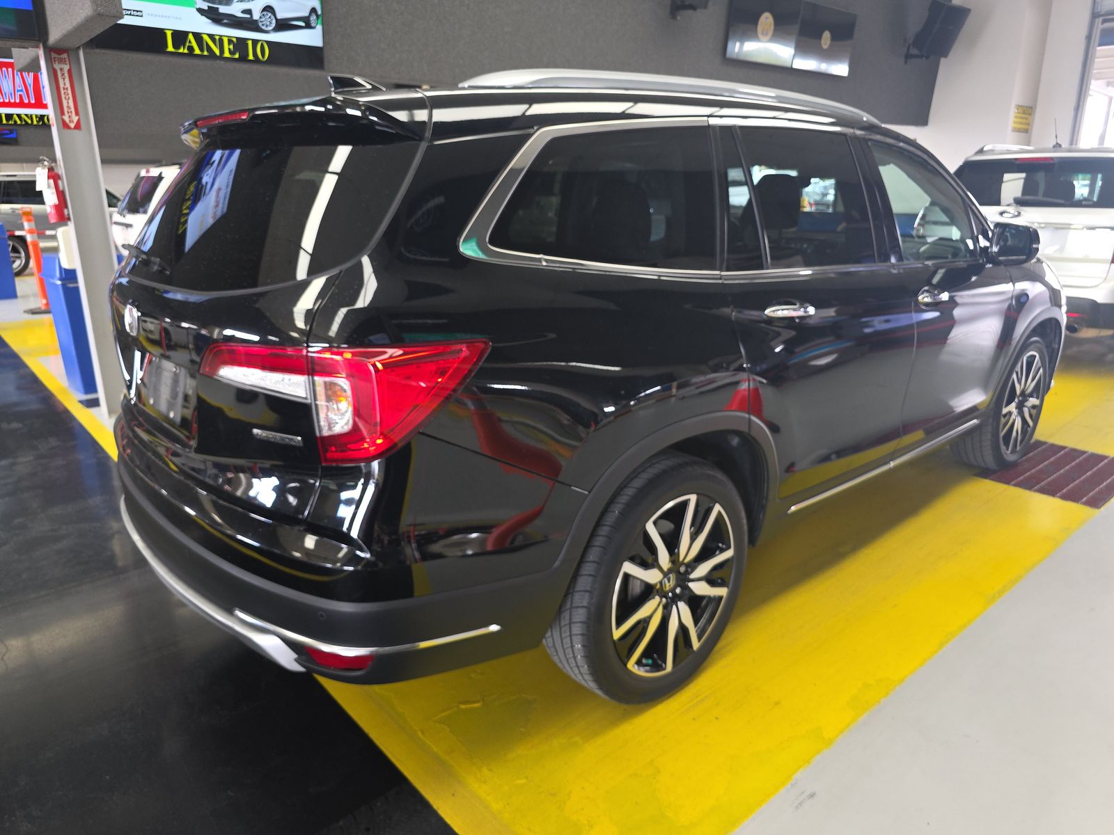 2019 Honda Pilot Touring FWD