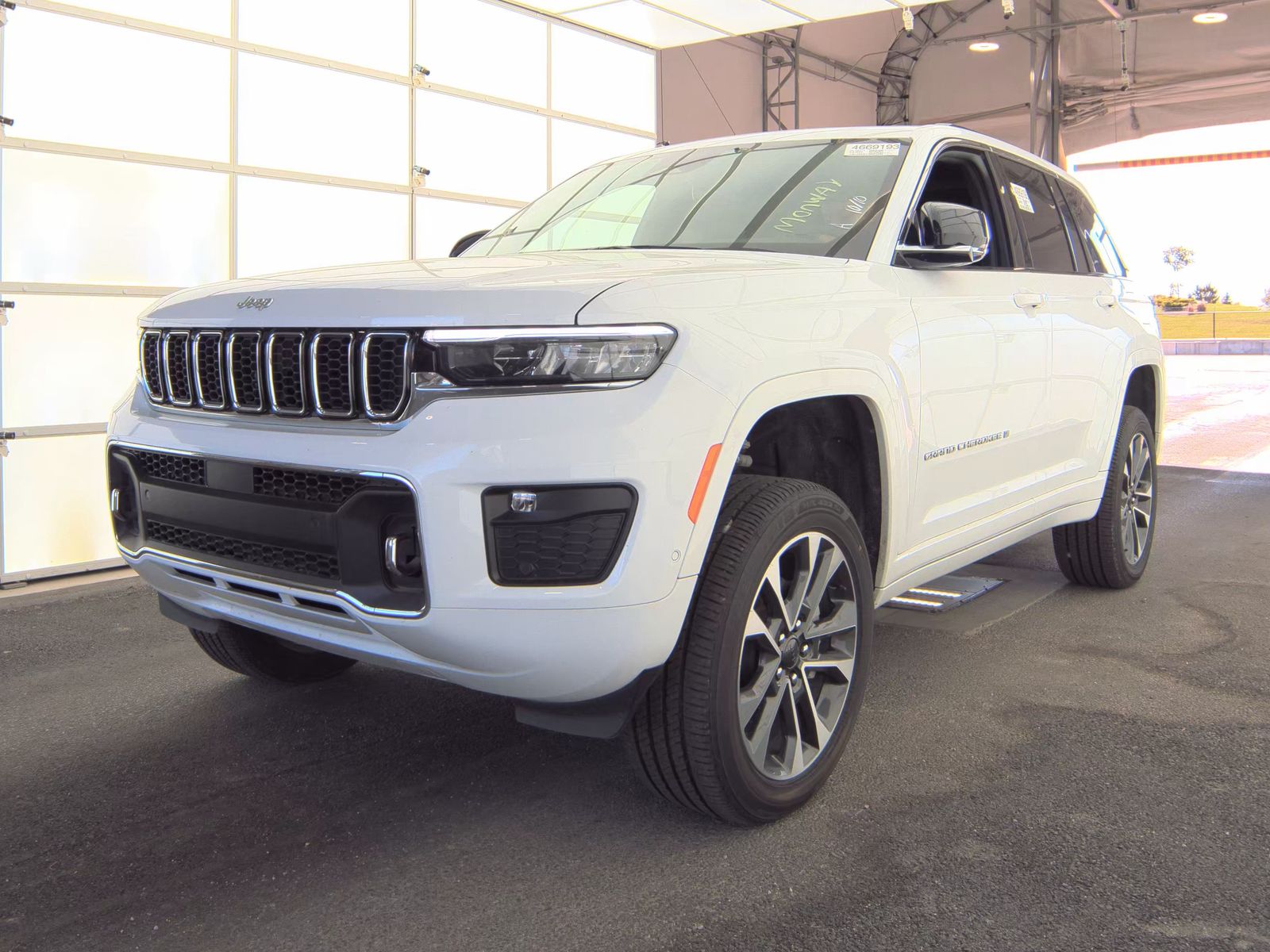 2024 Jeep Grand Cherokee Overland AWD