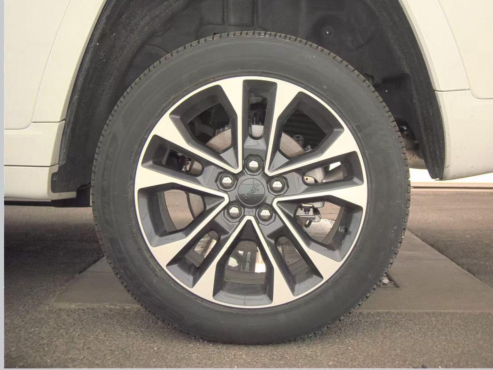 2024 Jeep Grand Cherokee Overland AWD