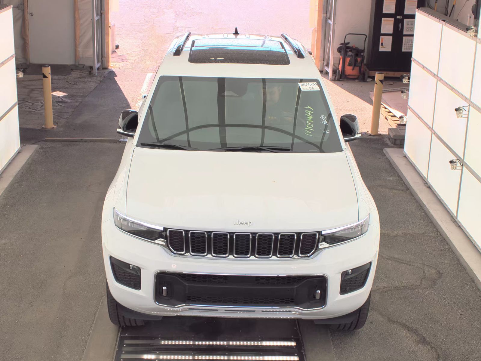 2024 Jeep Grand Cherokee Overland AWD